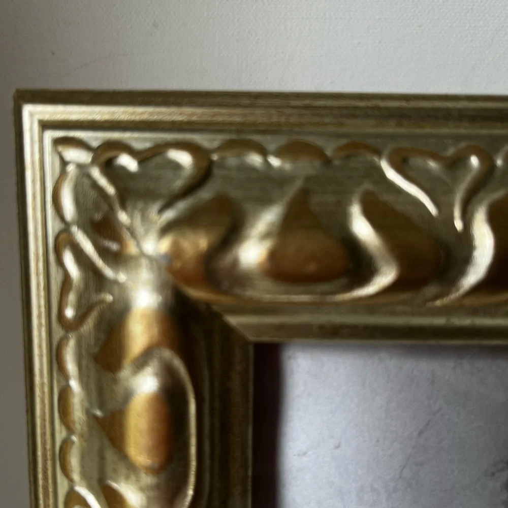 Vintage Gold ornate frame for 8”x10” photo. Vintage